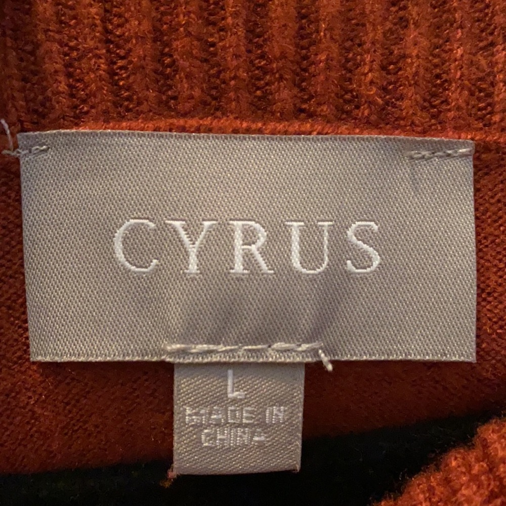 Cyrus sweater - Picture 2 of 2
